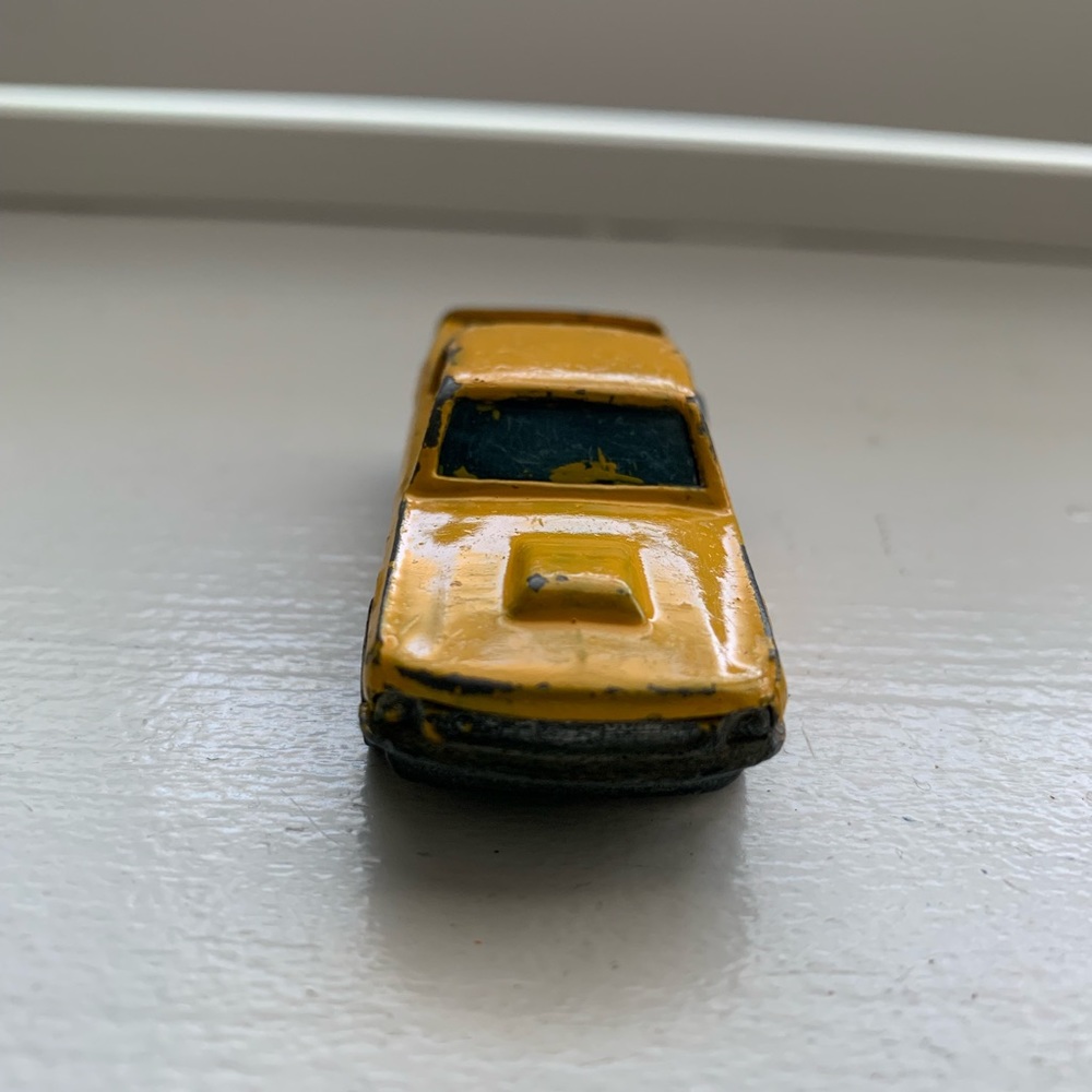 Hot Wheels Mustang Stocker GT 350 Car 1974 White W/Blue Stripe Made in Malaysia